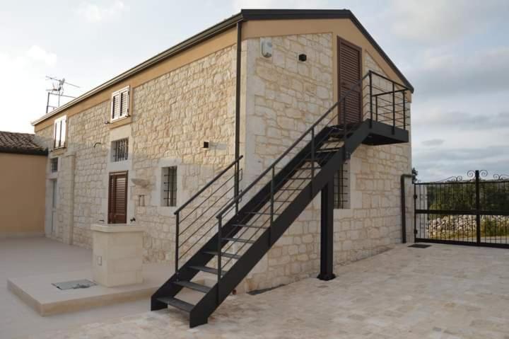 Il Carrubo Holiday House Scicli Dış mekan fotoğraf